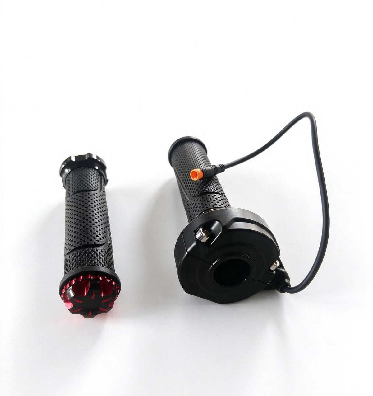QF200 throttle, showing the grip end caps and circular control housing